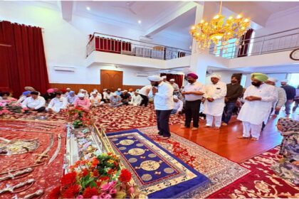 MLA Kulwant Singh attending the final Ardaas of Sardarni Harjeet Kaur Tandan Ji at Gurdwara Nanak Darbar Sector 91 Mohali and offering condolences to the family