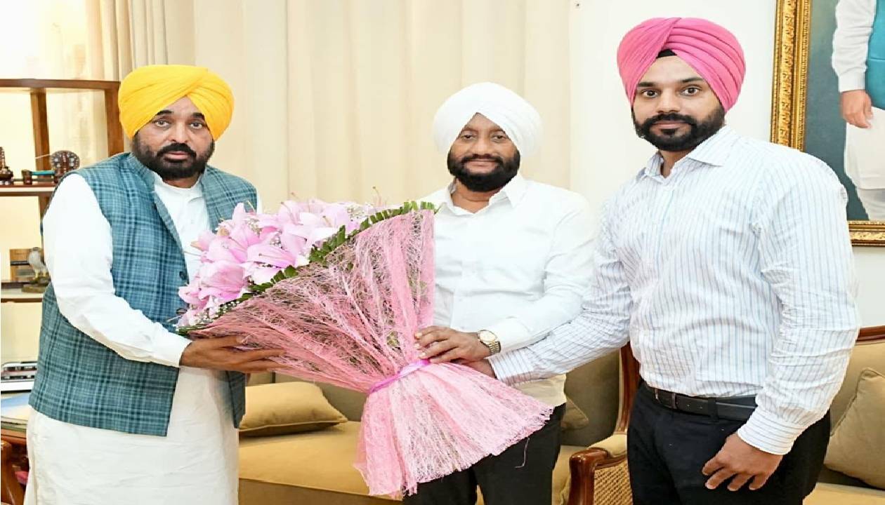 MLA Kulwant Singh meeting Chief Minister Bhagwant Mann to discuss Mohali development, infrastructure projects, and public welfare initiatives