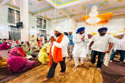 MLA Kulwant Singh attending the Sri Sukhmani Sahib Path at Gurdwara Singh Sabha in Phase 11, SAS Nagar Mohali, with Bibi Opinderpreet Kaur and her family