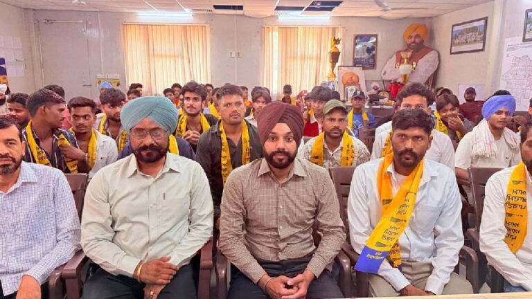 Residents of Amb Sahib Colony Join Aam Aadmi Party in Mohali