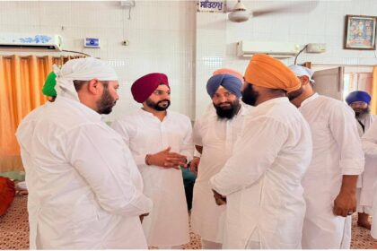 Mayor Sarabjeet Singh Samana attends the Antim Ardas of late Ujagar Singh Saini at Kurda village in SAS Nagar Mohali and offers condolences to the family