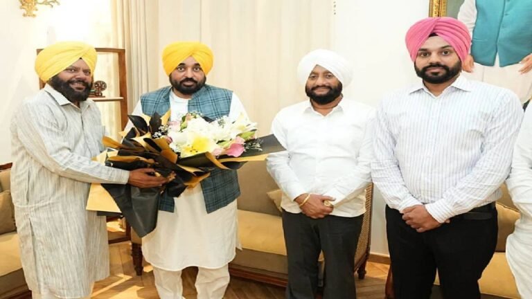 Mayor Sarabjeet Singh Samana Meets Chief Minister Bhagwant Mann to Discuss Mohali’s Development