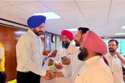 Mayor Sarabjeet Singh Samana meeting residents of SAS Nagar Mohali to listen to civic issues and public grievances