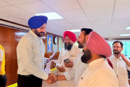 Mayor Sarabjeet Singh Samana meeting residents of SAS Nagar Mohali to listen to civic issues and public grievances