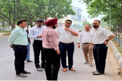 Mayor Sarabjeet Singh Samana inspecting sewerage lines, roads, and drain cleaning works in Sector 70, Sector 71, and Phase 4 of SAS Nagar Mohali before the monsoon