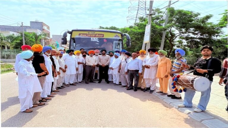 Mayor Sarabjeet Singh Samana Flags Off Two Pilgrimage Buses from Mauli Baidwan Under Chief Minister’s Pilgrimage Scheme