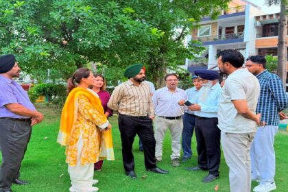 Mayor Sarabjeet Singh Samana visits the park in Ward 33, Sector 70, Mohali, interacts with residents, and inspects cleanliness and drainage works