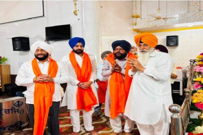 Mayor Sarabjeet Singh Samana attends the Sri Sukhmani Sahib Path at Gurdwara Singh Sabha, Phase 11, SAS Nagar Mohali, and offers prayers with the congregation