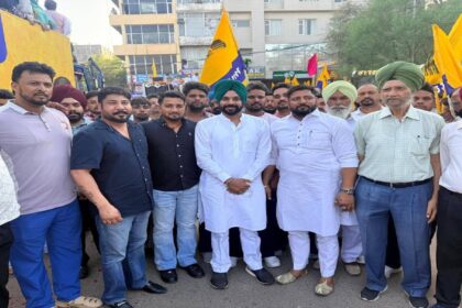 Mayor Sarabjeet Singh Samana greets residents during the Thanksgiving Road Show in SAS Nagar Mohali.