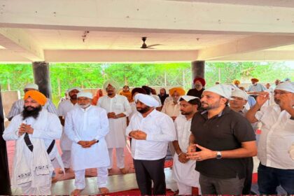 MLA Kulwant Singh attends the last rites of Dharampal Upashak Ji and offers condolences to the bereaved family.