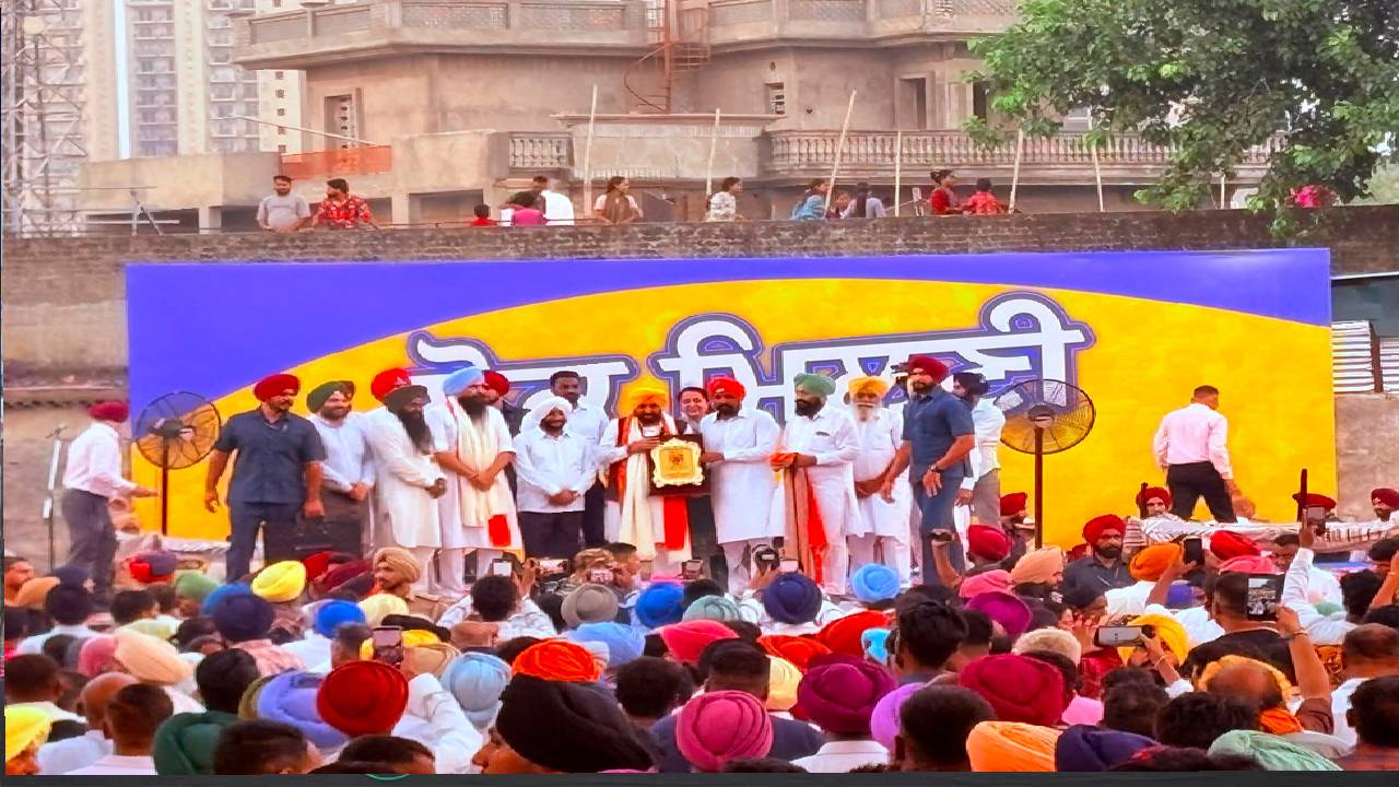 Large gathering of residents at Barmajra village in Mohali to listen to Chief Minister Bhagwant Singh Mann.