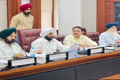 Punjab Vidhan Sabha Committee on Local Bodies meeting discussing civic issues and public facilities.