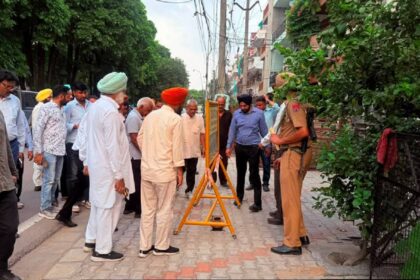 Mayor Sarabjeet Singh Samana inspects parks, roads, drains, and cleanliness arrangements in Sector 70, Ward 34, Mohali.
