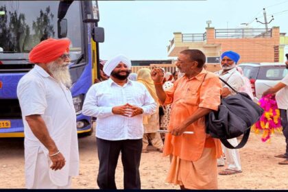Senior pilgrims depart from Maujpur, Gobindgarh and Chachumajra villages in Mohali under the Chief Minister Tirath Yatra Scheme