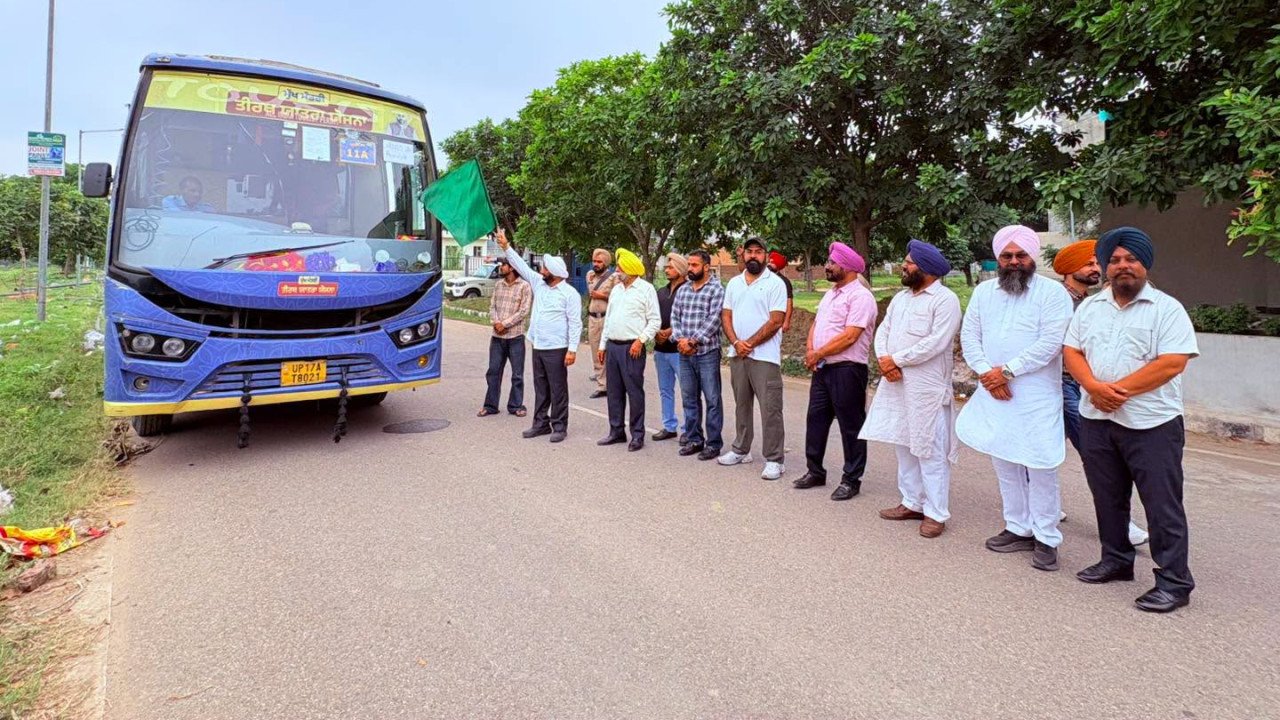 Mohali pilgrimage buses carrying elderly pilgrims from Phase 5, Aerocity and Kandala