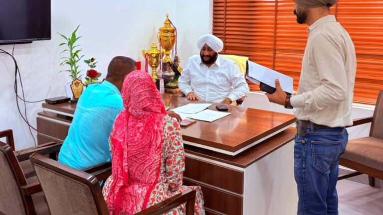 Kulwant Singh Meets Constituency Residents, Assures Prompt Action