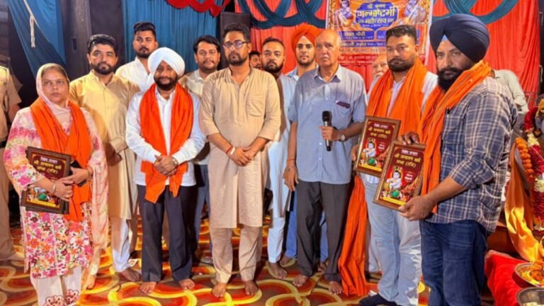 Kulwant Singh Attends Janmashtami Bhajan Sandhya at Mandir Sohana