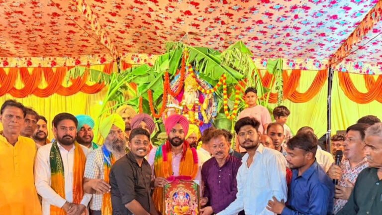 Rehri Phari Association Representatives Attend Puja at Blongi