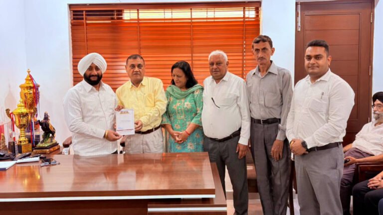 Kulwant Singh Meets Constituency Residents, Assures Action on Problems